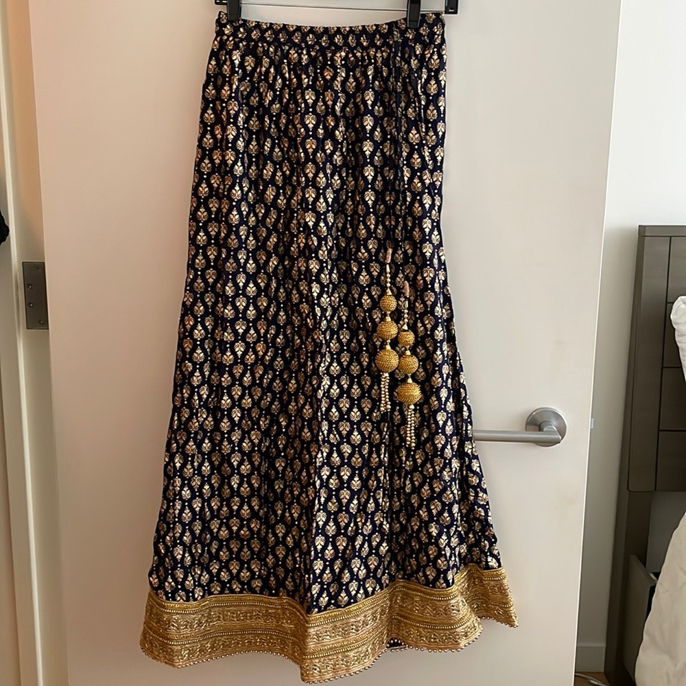 Lehenga / Indian wedding skirt / ghagra